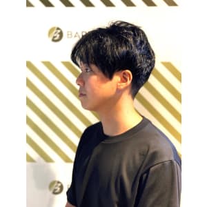 センターパートスタイル【BARBER-BAR】