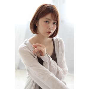 大人可愛い耳かけナチュラルボブ