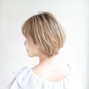 ミルクティーブラウン×丸みのあるボブ