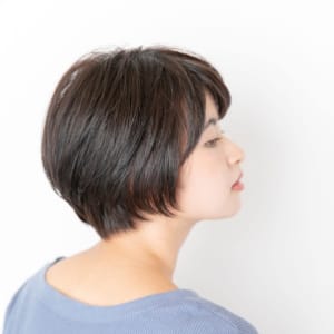 黒髪ショート