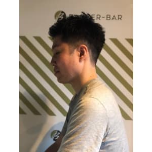 大人の刈り上げスタイル【BARBER-BAR】