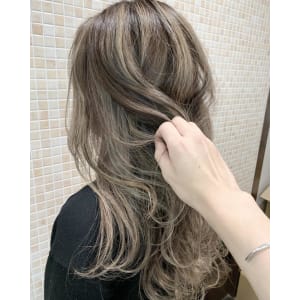 ★中までしっかりハイライトデザイン★