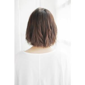 20代30代40代　キレイを促すひかえめミディ【守山】