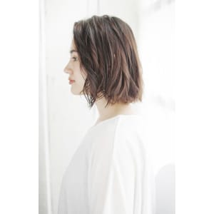 20代30代40代　キレイを促すひかえめミディ【守山】
