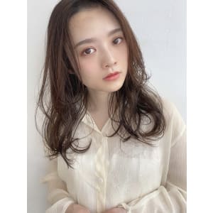 大人っぽミディアムレイヤー