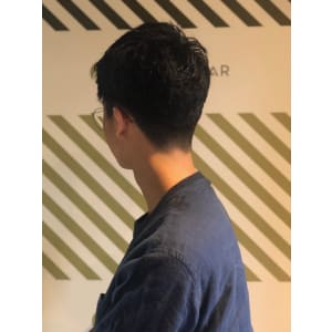 大人の刈り上げスタイル【BARBER-BAR】