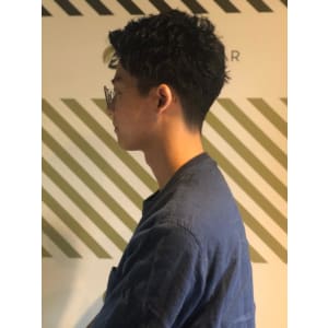 大人の刈り上げスタイル【BARBER-BAR】