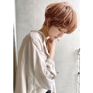 大人耳掛けショートゆるウェーブパーマ 20代30代40代