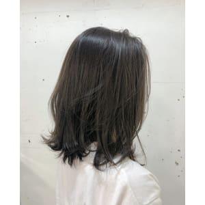 グレージュカラー
