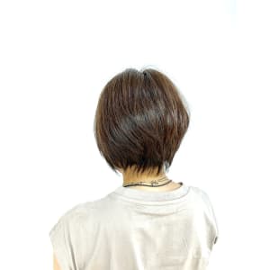 《QUALIS》前下がりショートウルフ/シャギーネープ