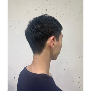 黒髪×短髪