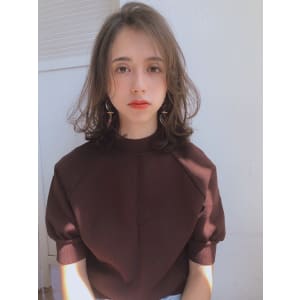 毛先パーマロブディ