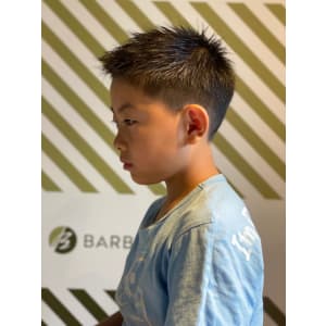 キッズカット【BARBER-BAR】