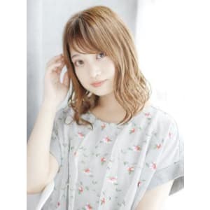 透け感バングのゆるミックスカール