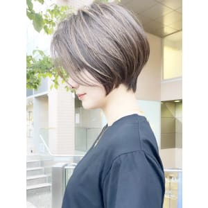 ショートボブ＆STORIES
