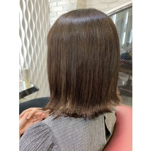 【QUALIS】10代20代人気　外ハネスタイル　