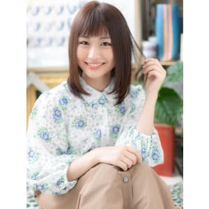 黒髪も◎大人かわいいオン眉ナチュラルミディ　ピンクブラウン