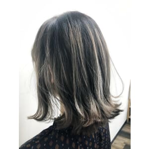 【定番】外ハネロブ☆アッシュベージュ系