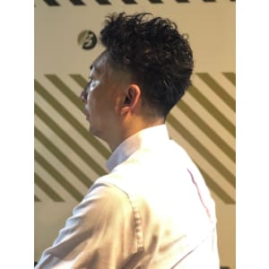 大人のパーマスタイル【BARBER-BAR】