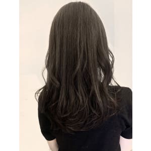 透明感のあるグレーアッシュ　　お客様STYLE