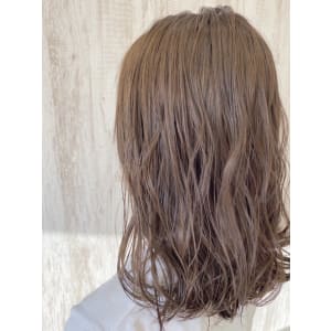 ベージュ - FAMILLE hair【ファミールヘア】掲載中