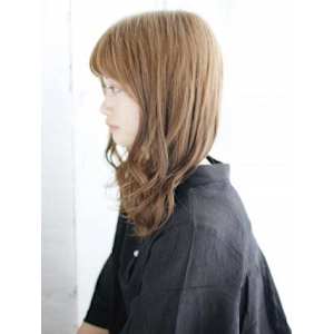 透け感バングのボリュームミックスカール