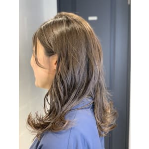 大人かわいい秋髪モカベージュ