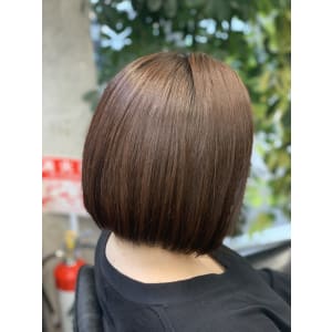 秋色ピンクページュ_前下がりボブ_酸熱トリートメント