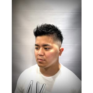 フェードモヒカン〈理容室〉〈八重洲〉〈日本橋〉