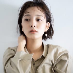 《中目黒サロンe's》ウエット仕上げナチュラルボブ【佐久間】