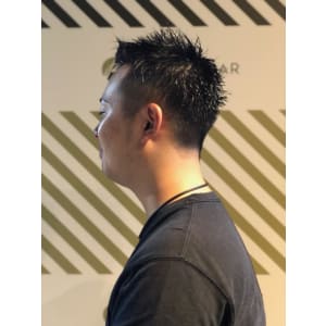 大人の刈り上げスタイル【BARBER-BAR】