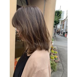 美髪カラー・ハイライト