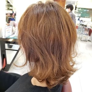 10代20代外ハネミディアム