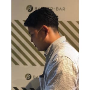 大人の刈り上げスタイル【BARBER-BAR】