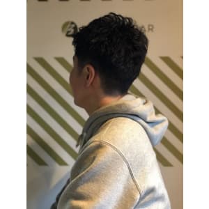 大人の刈り上げスタイル【BARBER-BAR】