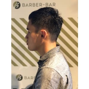 大人の刈り上げスタイル【BARBER-BAR】