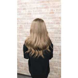 ツヤ髪ハイトーン【mertie 錦糸町】