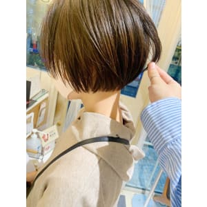 大人かわいい小顔丸みのあるショートボブ 20代30代40代 - Neolive aim 横浜店【ネオリーブアイムヨコハマテン】掲載中