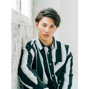爽やかアップバングショート