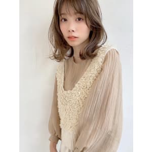 フェミニンレイヤー小顔ミディ