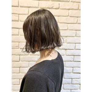 艷感たっぷり☆光ボブ