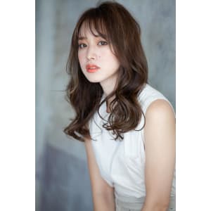 20代30代ナチュラルレイヤーセミロング
