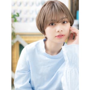 ブロンドカラー外国人風小顔ショートマッシュ ハンサムショート - COVER HAIR bliss 川口東口駅前店【カバー ヘア ブリス】【カバー ヘア ブリス カワグチヒガシグチエキマエテン】掲載中