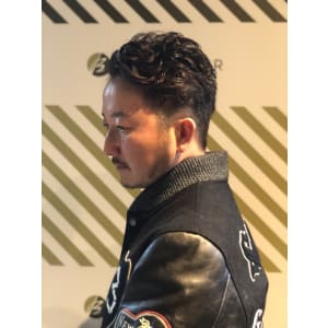 大人のリバーススタイル【BARBER-BAR】