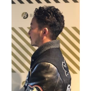 大人のリバーススタイル【BARBER-BAR】
