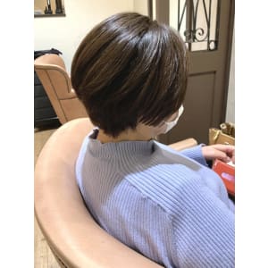 ショートボブ＋育てるハイライト - Luccica hair&spa【ルチカ】掲載中