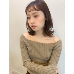 【山田】シースルーショートバングカーキベージュ外ハネウルフ