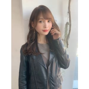 フェミニンヘア