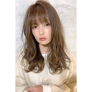 【重山祐亮】ナチュラルカールセミロング♪