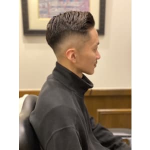 パートスタイル スキンフェード - HIRO GINZA BARBERSHOP 飯田橋神楽坂店【ヒロギンザバーバーショップ イイダバシカグラザカテン】掲載中